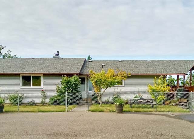 Property at 2853 Monroe Rd, Port Angeles, WA 98362, 3 beds, 3 baths
