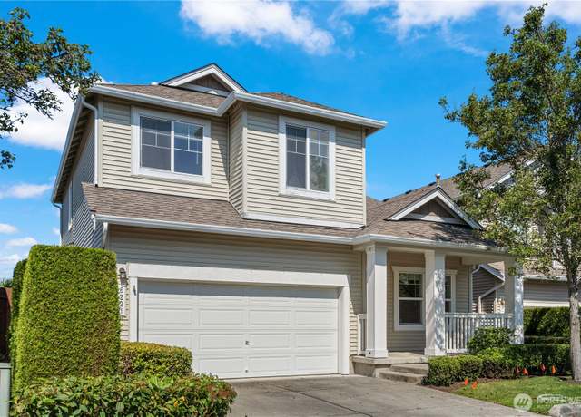 Property at 6221 Elizabeth Ave SE, Auburn, WA 98092, 4 beds, 2.5 baths