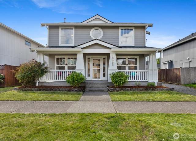 Property at 15928 Lakeview Ave SE, Monroe, WA 98272, 4 beds, 2.5 baths