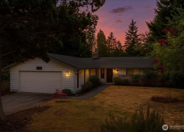 Property at 2016 NE 130th Ave, Vancouver, WA 98684, 3 beds, 2.5 baths