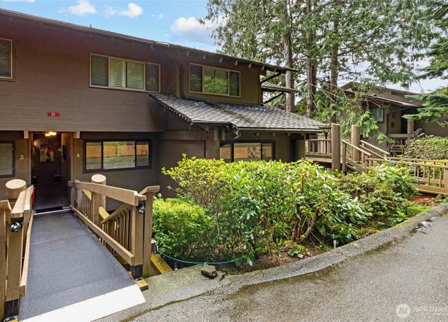 Property at 211 North Bay Ln #4, Port Ludlow, WA 98365, 3 beds, 2 baths