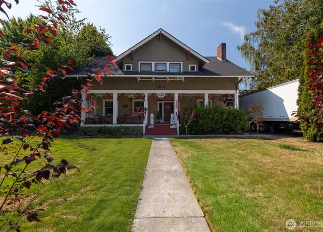 Property at 1011 Caveness Dr, Centralia, WA 98531, 4 beds, 2.5 baths