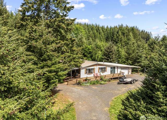 Property at 302 Hemenway Rd, Winlock, WA 98596, 3 beds, 3 baths