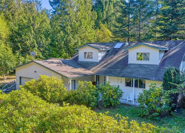 Property at 1857 Washington Dr, Point Roberts, WA 98281, 3 beds, 2 baths
