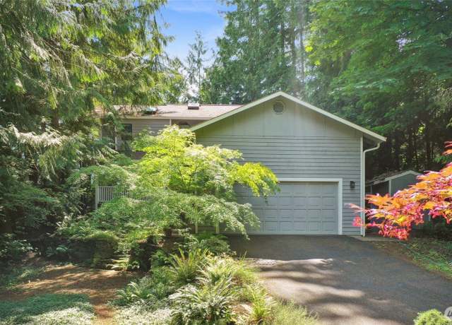 Property at 8747 Laguna Dr SW, Olympia, WA 98512, 3 beds, 2.5 baths
