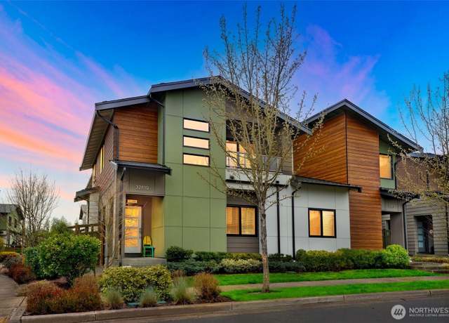 Property at 32819 Madrona Ave SE, Black Diamond, WA 98010, 3 beds, 2.5 baths