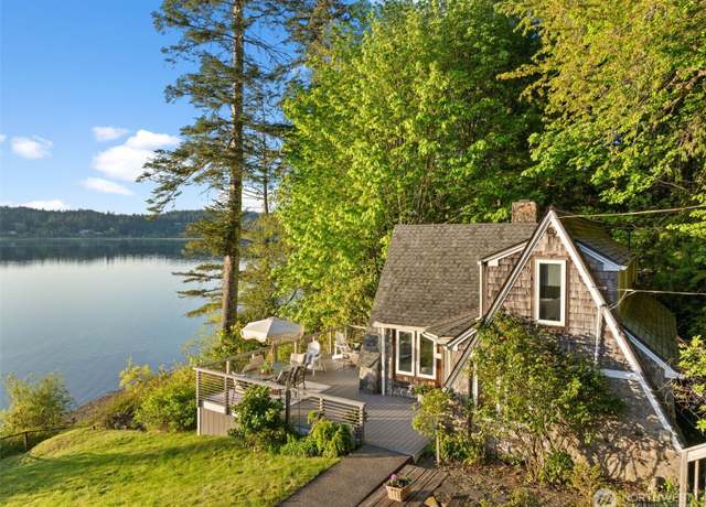 Property at 18961 E State Route 106, Belfair, WA 98528, 3 beds, 3 baths
