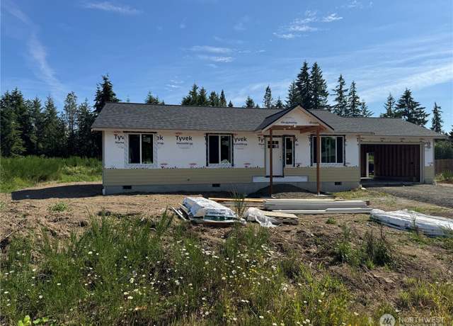 Property at 227 W Martin Pl, Elma, WA 98541, 3 beds, 2 baths