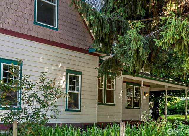 Property at 6005 Sunset Hwy, Cashmere, WA 98815, 4 beds, 2.5 baths