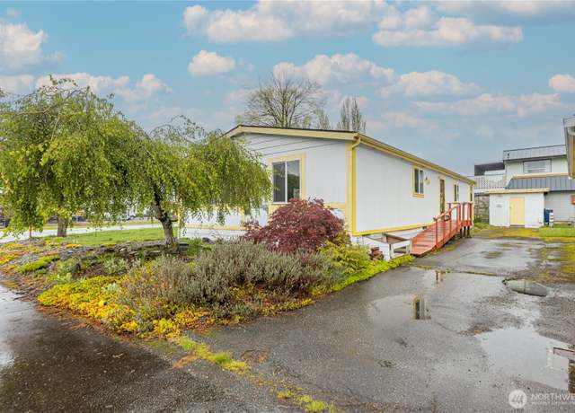 Property at 920 Maple Ln #25, Sedro Woolley, WA 98284, 2 beds, 2 baths
