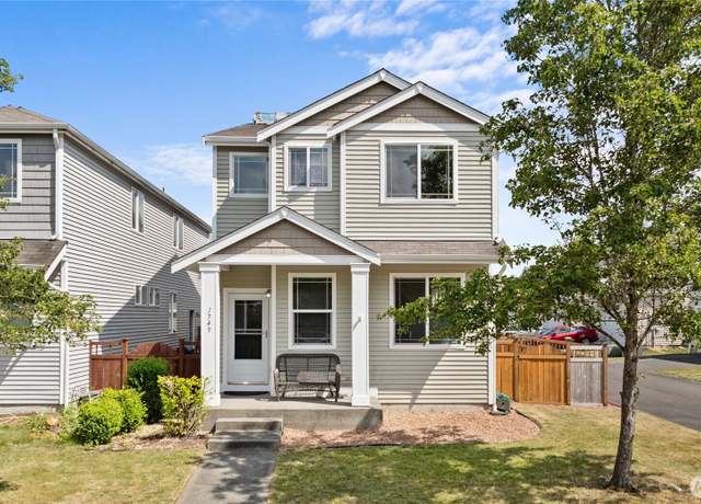 Property at 1749 181st St E, Spanaway, WA 98387, 3 beds, 2.5 baths