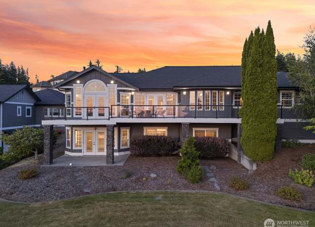Property at 1011 40th St, Bellingham, WA 98229, 5 beds, 2.5 baths