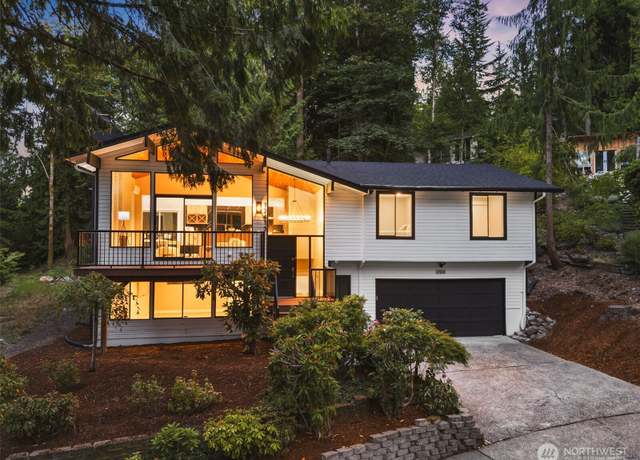 Property at 17613 NE 31st Pl, Redmond, WA 98052, 4 beds, 3 baths