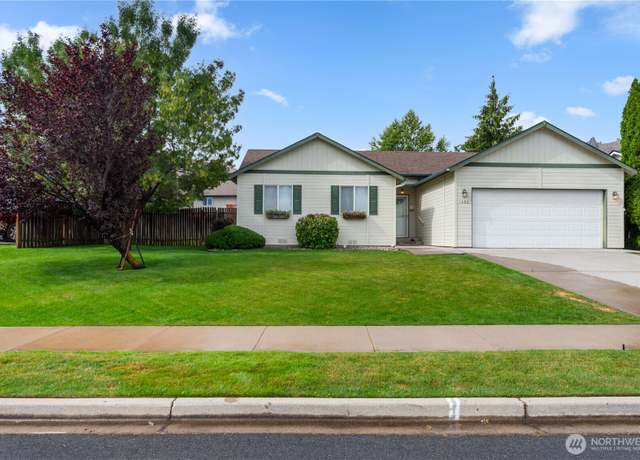 Property at 1492 Melissa Way, Wenatchee, WA 98801, 3 beds, 2 baths