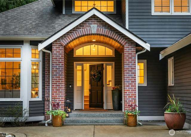 Property at 25432 SE 28th St, Sammamish, WA 98075, 4 beds, 3.5 baths