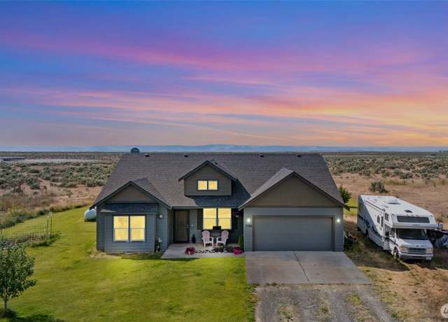Property at 7186 16 Rd NE, Moses Lake, WA 98837, 4 beds, 2 baths