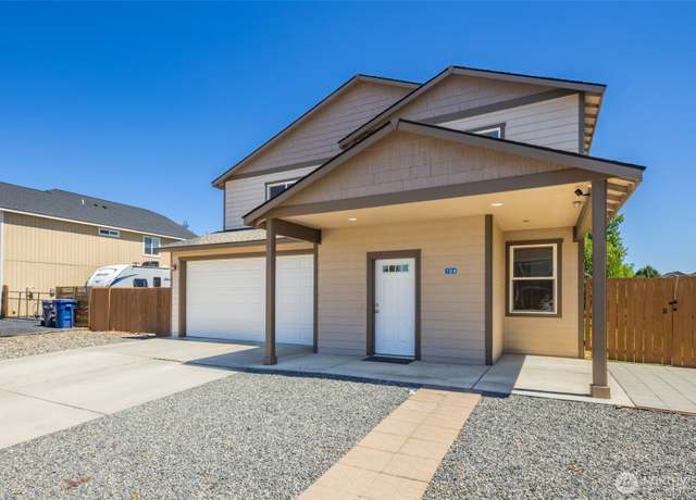 Property at 708 S Magnolia St, Ellensburg, WA 98926, 3 beds, 2.5 baths