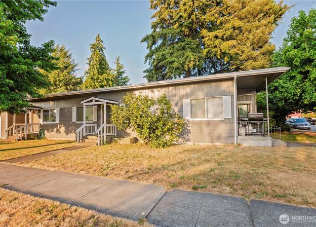 Property at 902 N Pearl St, Centralia, WA 98531, 2 beds, 4 baths