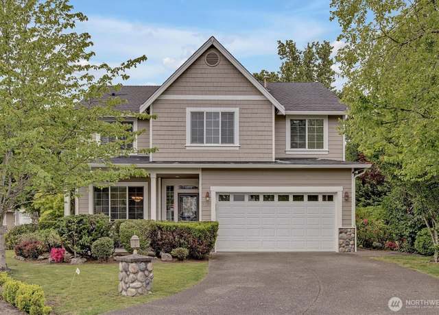 Property at 8726 S 133rd Pl, Seattle, WA 98178, 4 beds, 2.5 baths