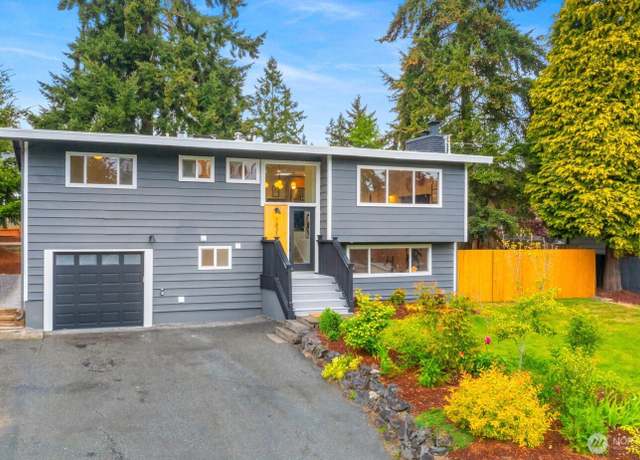 Property at 1831 201st Pl SW, Lynnwood, WA 98036, 4 beds, 3 baths