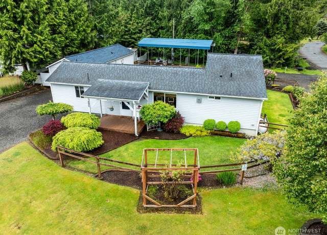 Property at 290 E Budd Dr, Shelton, WA 98584, 2 beds, 1.5 baths