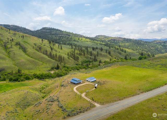 Property at 734 Tunk Creek Rd, Riverside, WA 98849, 2 beds, 2.5 baths