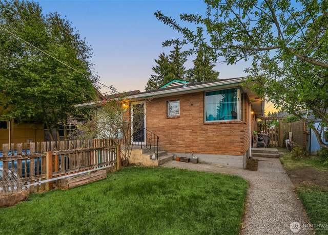 Property at 921 N 85th St, Seattle, WA 98103, 4 beds, 3 baths