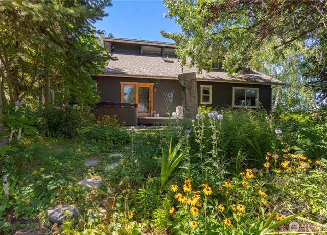 Property at 6879 Stine Hill Rd, Cashmere, WA 98815, 3 beds, 2 baths