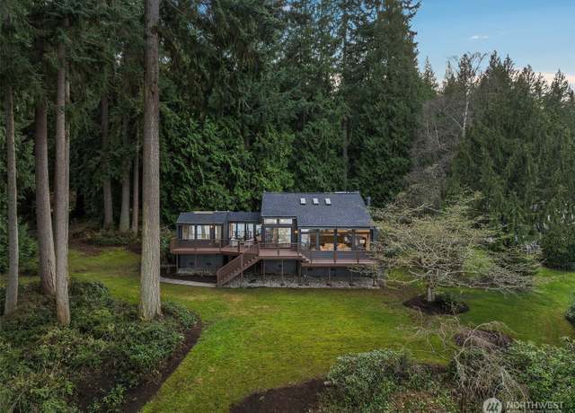 Property at 3861 Saratoga Rd, Langley, WA 98260, 3 beds, 3 baths