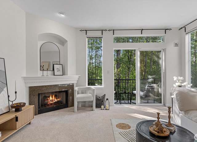 Property at 9217 122nd Ct NE Unit B121, Kirkland, WA 98033, 2 beds, 2.5 baths
