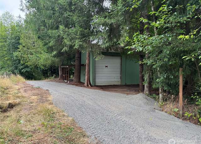 Property at 0 Park Pl, Castle Rock, WA 98611
