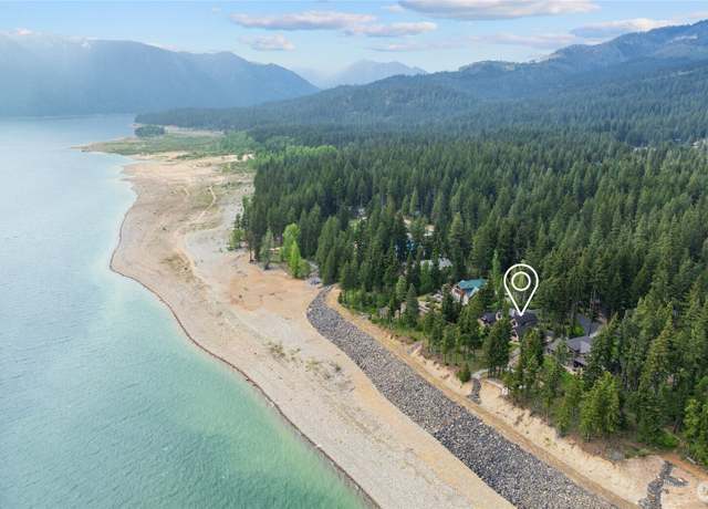 Property at 590 Domerie Bay Rd, Ronald, WA 98940, 4 beds, 2.5 baths