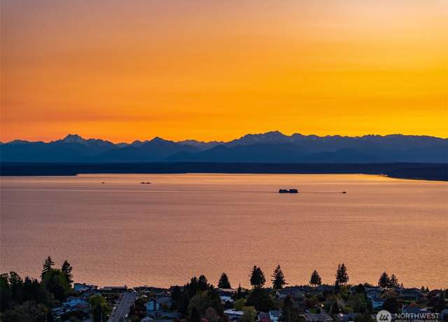 Property at 615 NW 127th St, Seattle, WA 98177, 4 beds, 3 baths