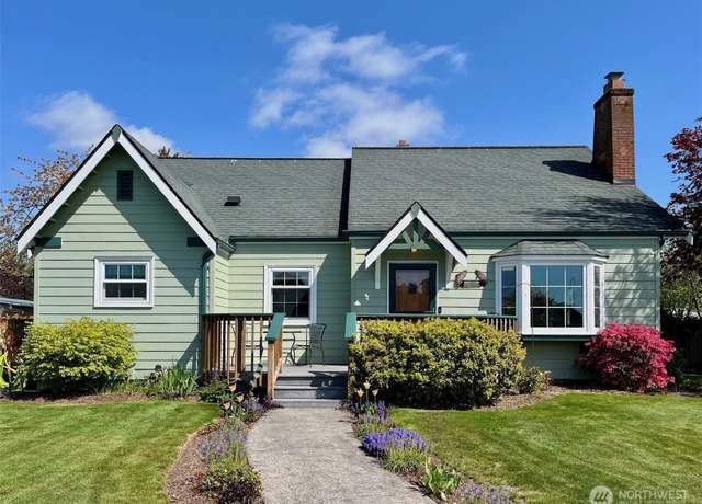 Property at 974 Harrison Ave, Blaine, WA 98230, 3 beds, 2 baths