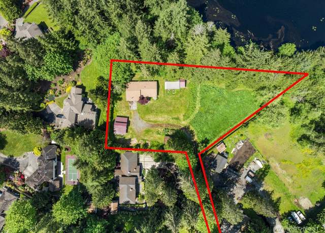 Property at 2815 268th Pl SE, Issaquah, WA 98029, 4 beds, 2 baths