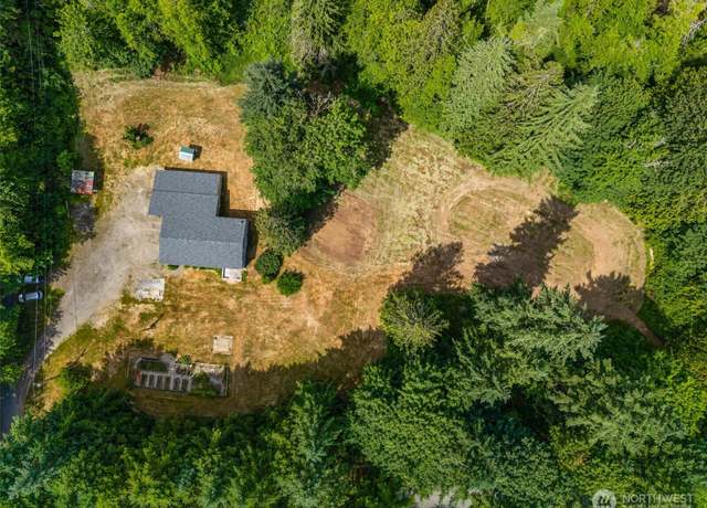 Property at 9747 Brooks Ln SE, Olympia, WA 98501, 2 beds, 1 bath