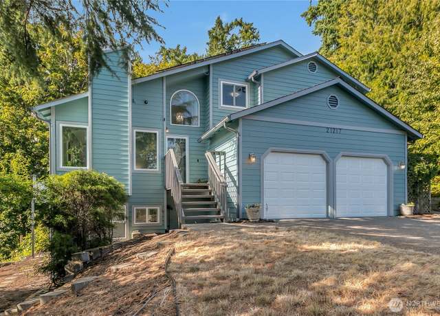 Property at 21217 95th Ct S, Kent, WA 98031, 4 beds, 3 baths