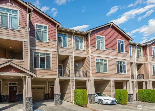 Property at 4000 NE 3rd Pl, Renton, WA 98056, 3 beds, 2.5 baths