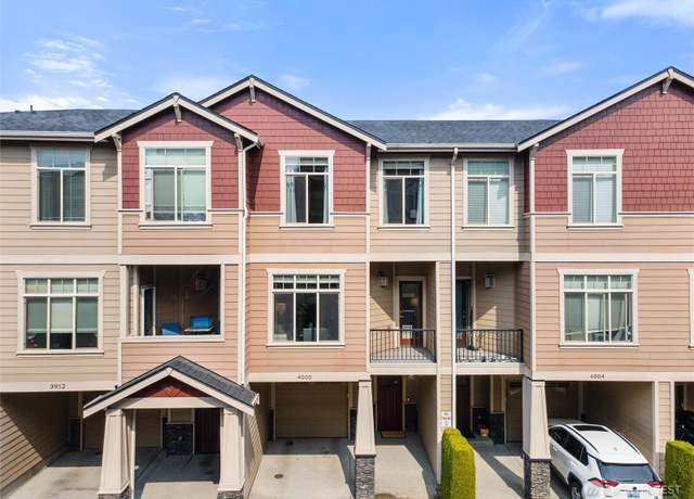 Property at 4000 NE 3rd Pl, Renton, WA 98056, 3 beds, 2.5 baths