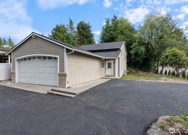 Property at 5525 Glenwood Ave, Everett, WA 98203, 3 beds, 2 baths