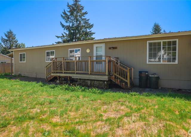 Property at 12417 Prairie Ridge Dr E, Bonney Lake, WA 98391, 3 beds, 2 baths