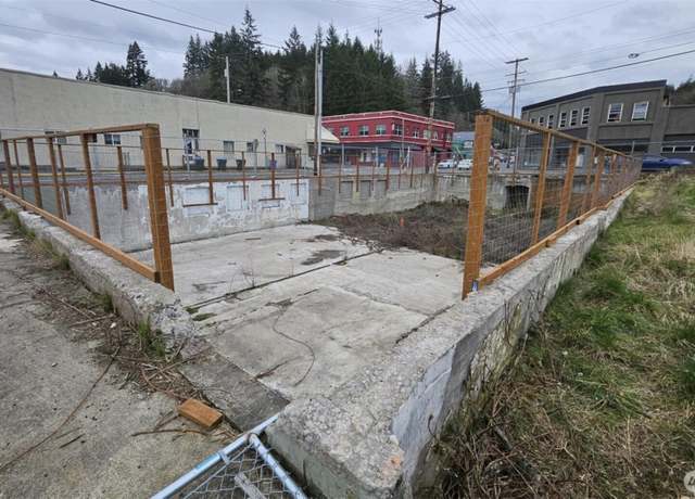 Property at 100 SE Front St, Winlock, WA 98596
