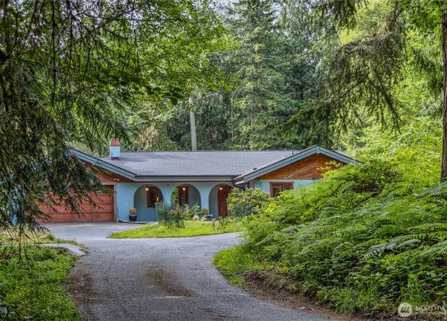 Property at 70 Cole Ave, Port Townsend, WA 98368, 2 beds, 2 baths