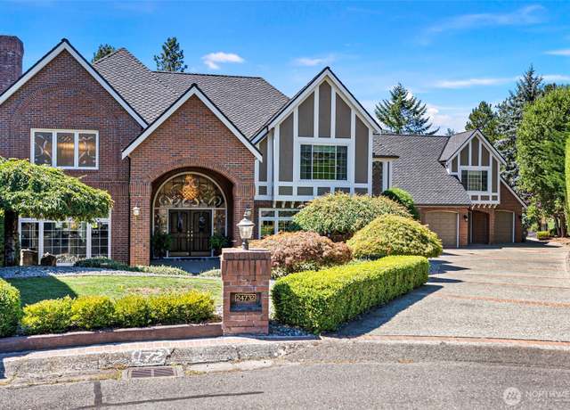 Property at 24732 142nd Ave SE, Kent, WA 98042, 4 beds, 4 baths