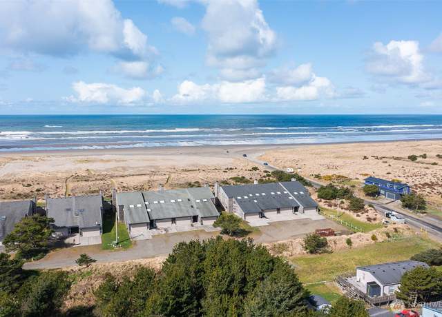 Property at 623 338th Pl, Ocean Park, WA 98640, 2 beds, 2 baths
