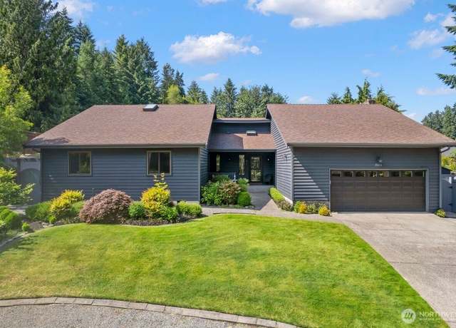 Property at 7003 141st Street Ct E, Puyallup, WA 98373, 4 beds, 2.5 baths