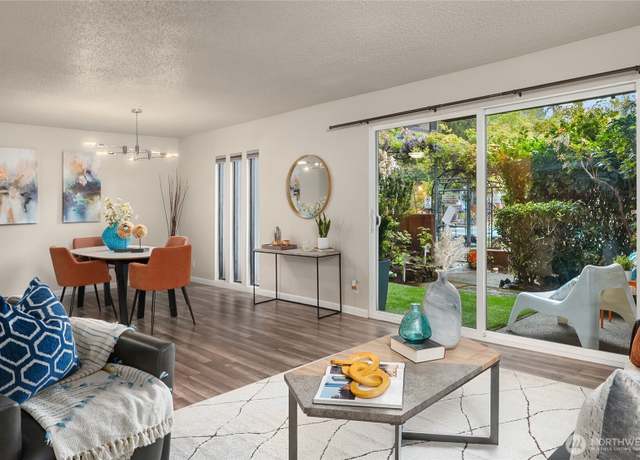 Property at 1425 S Puget Dr Unit H2, Renton, WA 98055, 2 beds, 1.5 baths