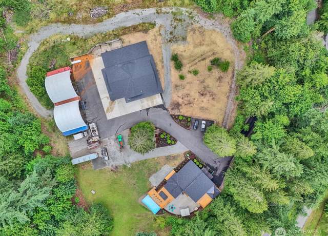 Property at 16121 Cedar Grove Rd SE, Issaquah, WA 98027, 3 beds, 2 baths