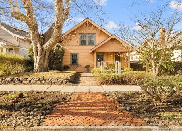 Property at 713 F St, Centralia, WA 98531, 3 beds, 1.5 baths