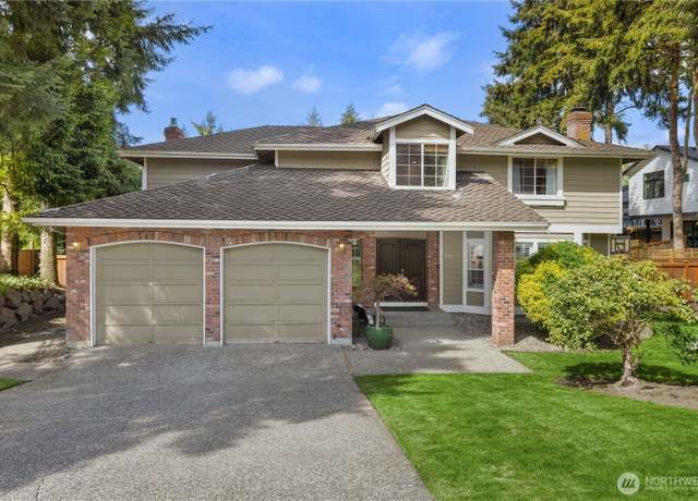 Property at 11616 NE 67th St, Kirkland, WA 98033, 5 beds, 3.5 baths